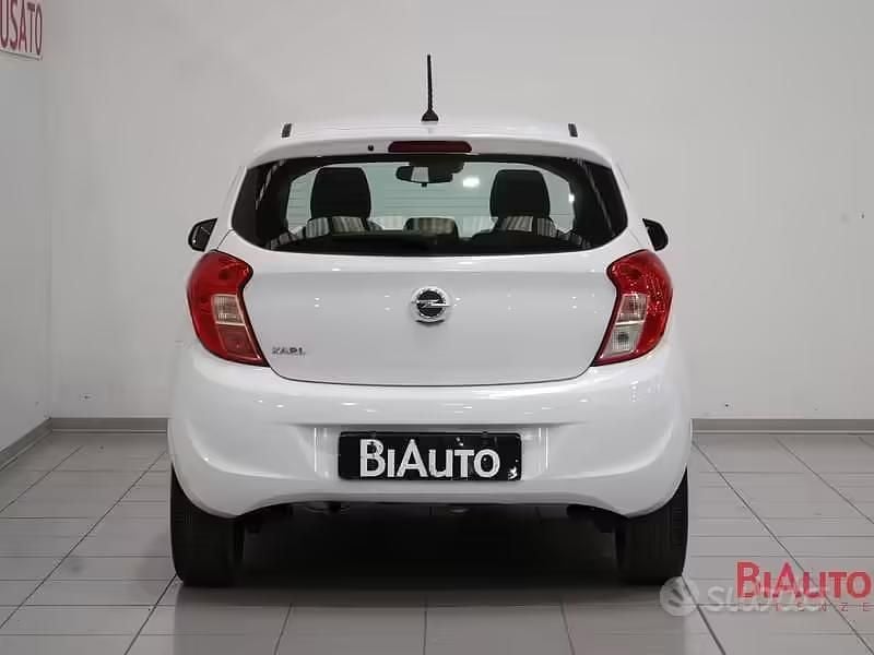 Usata Opel Karl 75 CV (55 kW) 2016 Bianco Utilitaria