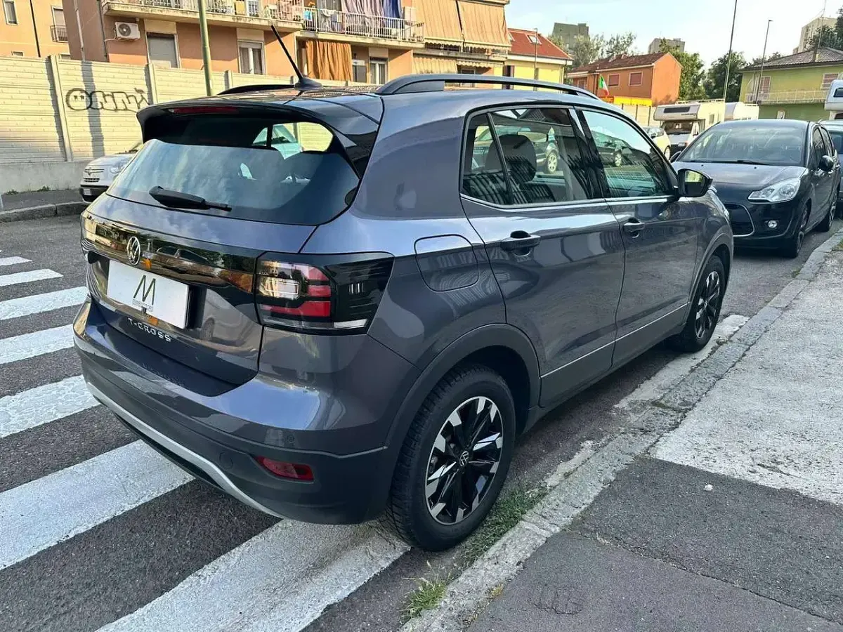 Usata VW T-Cross Style 150 CV (110 kW) 2022 Smoke grey SUV