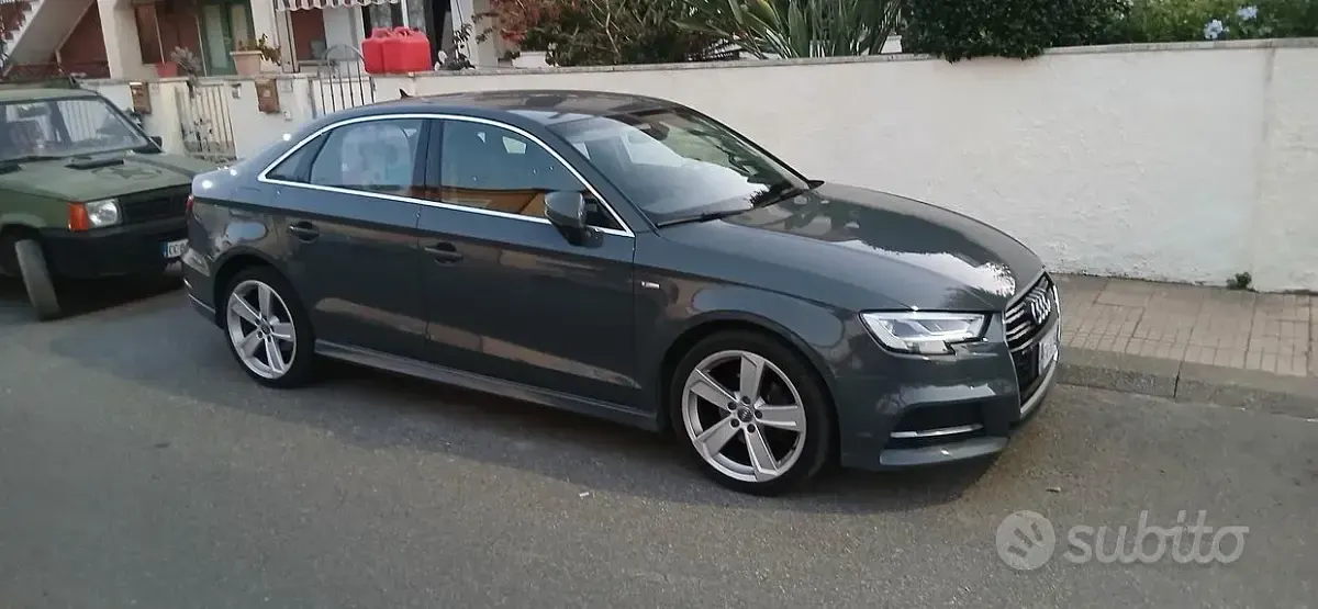 Usata Audi A3 S-Line 115 CV (84 kW) 2019 Grigio Berlina
