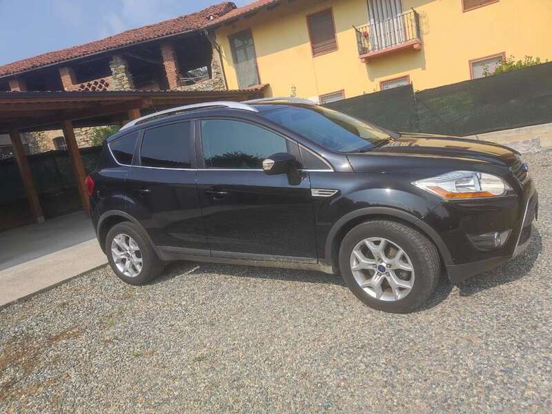 Usato 2012 Ford Kuga 2.0 Diesel 140 CV (7.700 €)