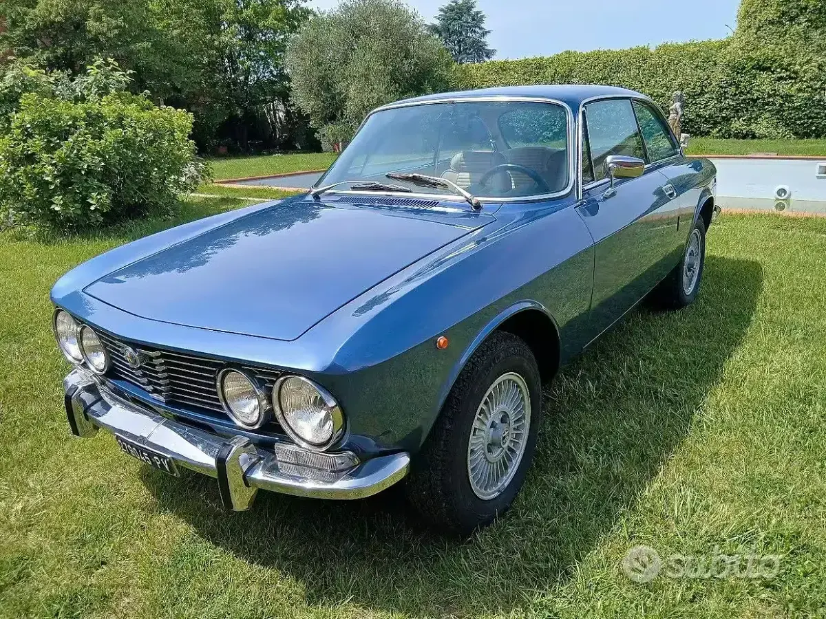 Usata Alfa Romeo 2000 150 CV (110 kW) 1970 Bluazzurro Coupé