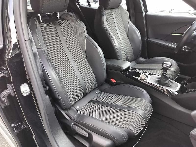 Usata Peugeot 2008 GT 131 CV (96 kW) 2022 Nero SUV