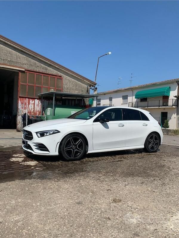 Usata Mercedes A180 AMG line 2018 Bianco Utilitaria