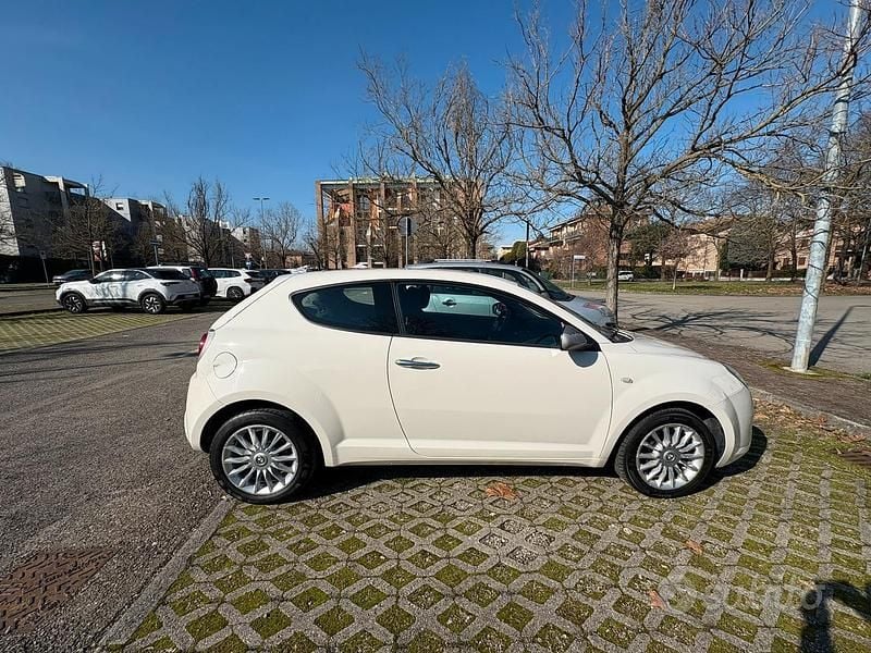 Usata Alfa Romeo MiTo Progression 70 CV (51 kW) 2015 Bianco Utilitaria