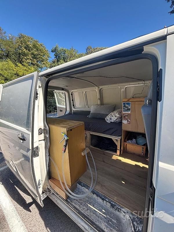 Usata VW Transporter 105 CV (77 kW) 2009 Bianco Furgone