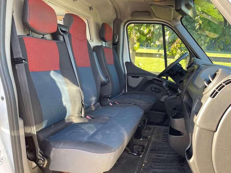 Begagnad Renault Master 163 HK (119 kW) 2008 Vit Van