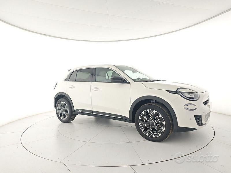 Nuova Fiat 600 La Prima 2025 Blu SUV