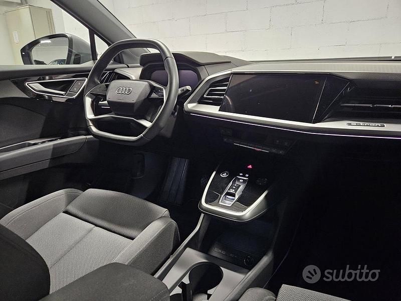 Usata Audi Q4 e-tron S-Line 210 kW (286 CV) 2024 Grigio SUV