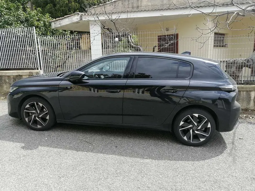 Usata Peugeot 308 Allure 131 CV (96 kW) 2023 Nero Berlina