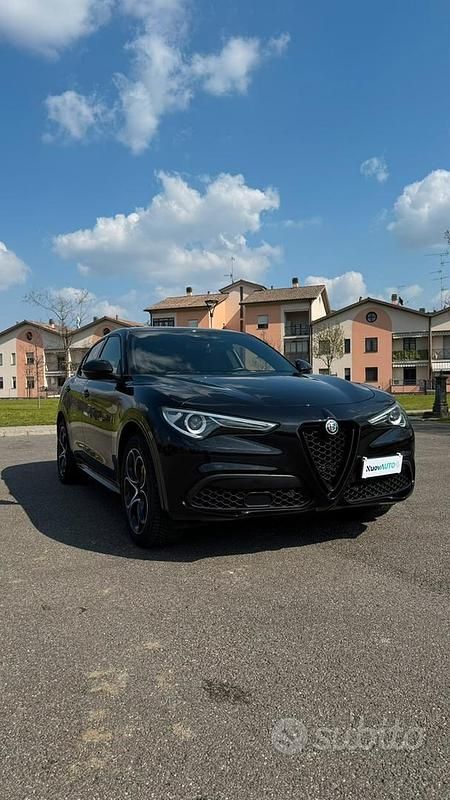Usata Alfa Romeo Stelvio Veloce 280 CV (205 kW) 2022 Nero SUV