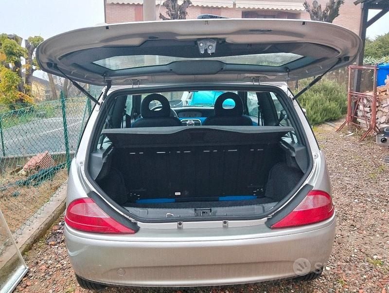 Usata Lancia Ypsilon 60 CV (44 kW) 2003 Utilitaria