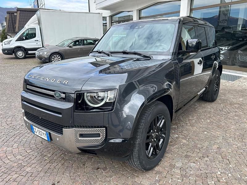 Gebraucht Land Rover Defender SE Dynamic 200 PS (147 kW) 2024 Grau SUV