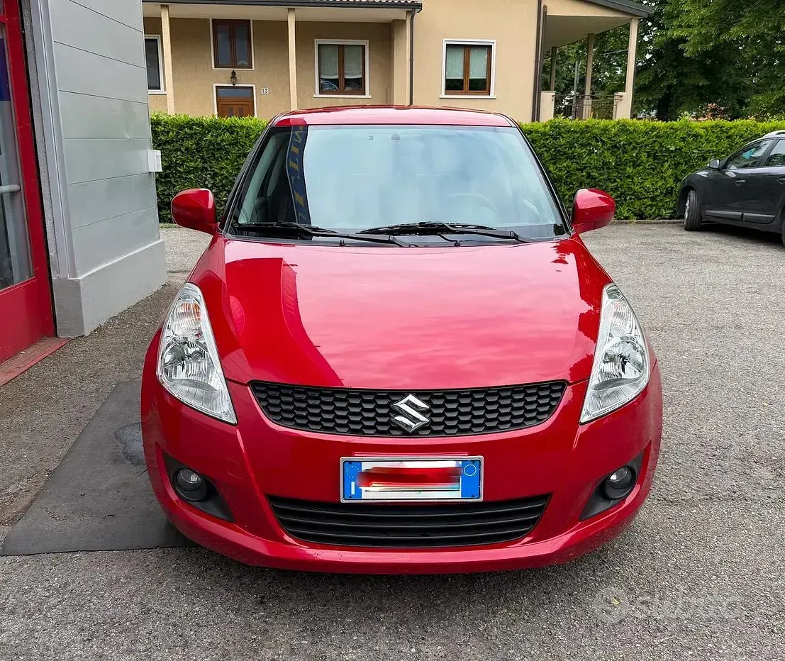 Usata Suzuki Swift GL 94 CV (69 kW) 2011 Rosso Utilitaria