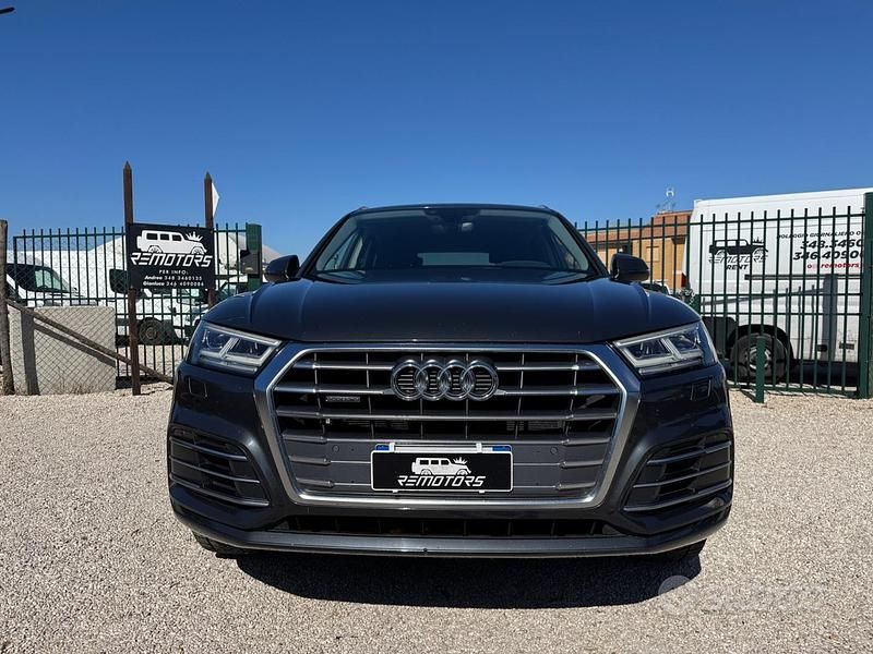 Grigio Usata 2017 Audi Q5 Sport SUV | 23.900 € (Molto cara) - Immagine 1/4