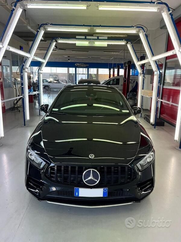Usata 2020 Mercedes A200 AMG Tre volumi | 29.900 € (Cara) - Immagine 1/4