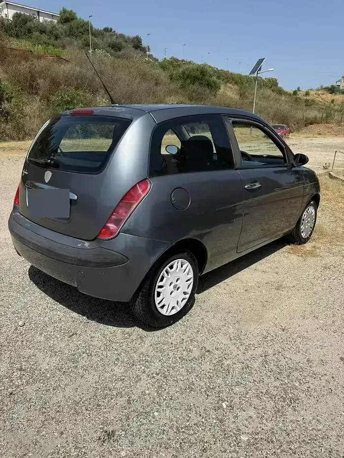 Usata Lancia Ypsilon 2006 Grigio Utilitaria