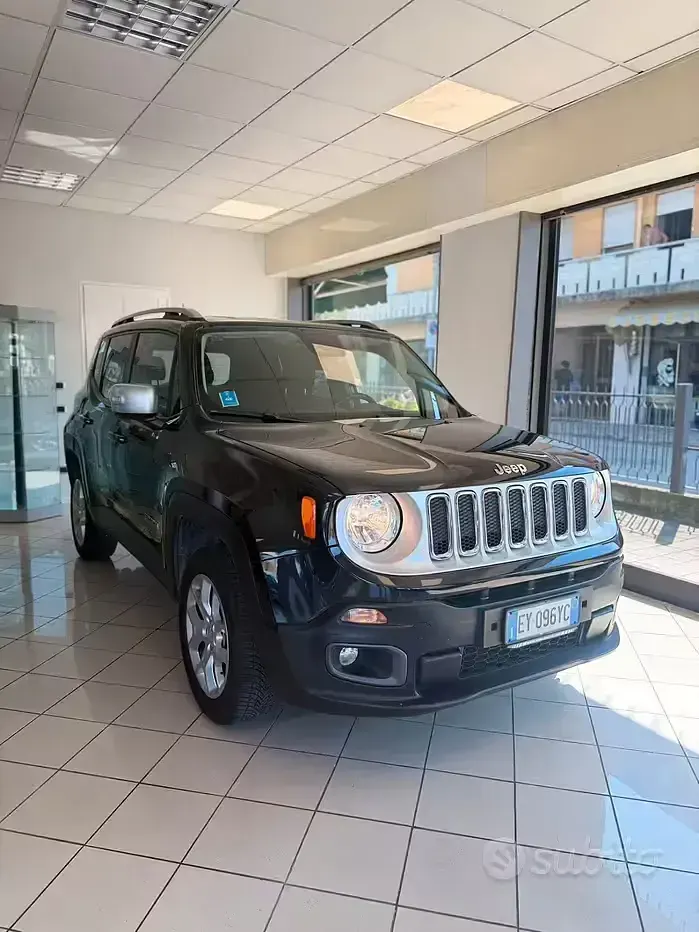 Usata Jeep Renegade Limited 140 CV (102 kW) 2015 Nero SUV