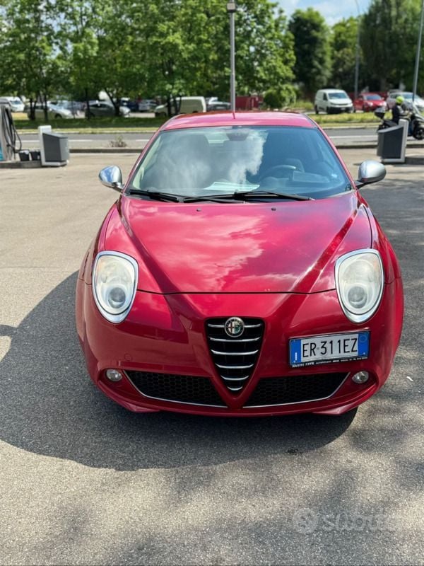 Rosso Usata 2013 Alfa Romeo MiTo Utilitaria | 2200 € (Super prezzo) - Immagine 1/4