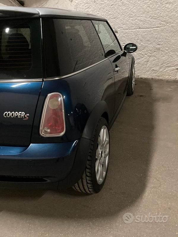 Usata Mini Cooper S 170 CV (125 kW) 2005 Blu Utilitaria