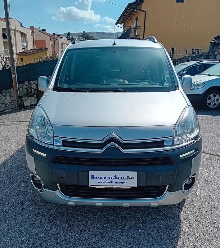 Usata Citroën Berlingo XTR 92 CV (67 kW) 2014 Argento Monovolume