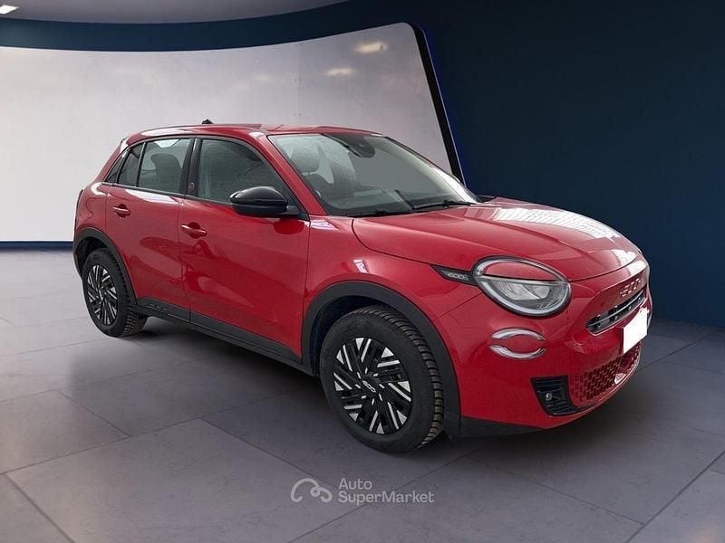 Nuova Fiat 600 Red 114 kW (156 CV) 2026 Rosso SUV