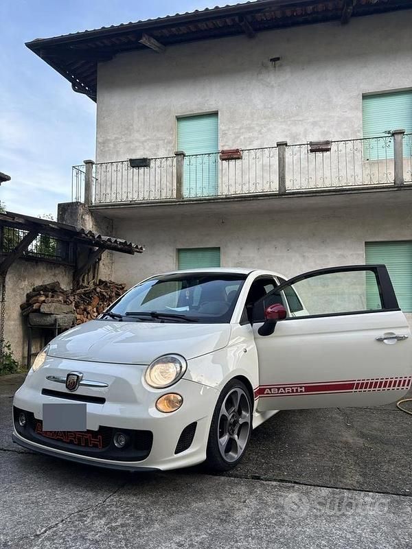 Usata Abarth 500 135 CV (99 kW) 2008 Utilitaria