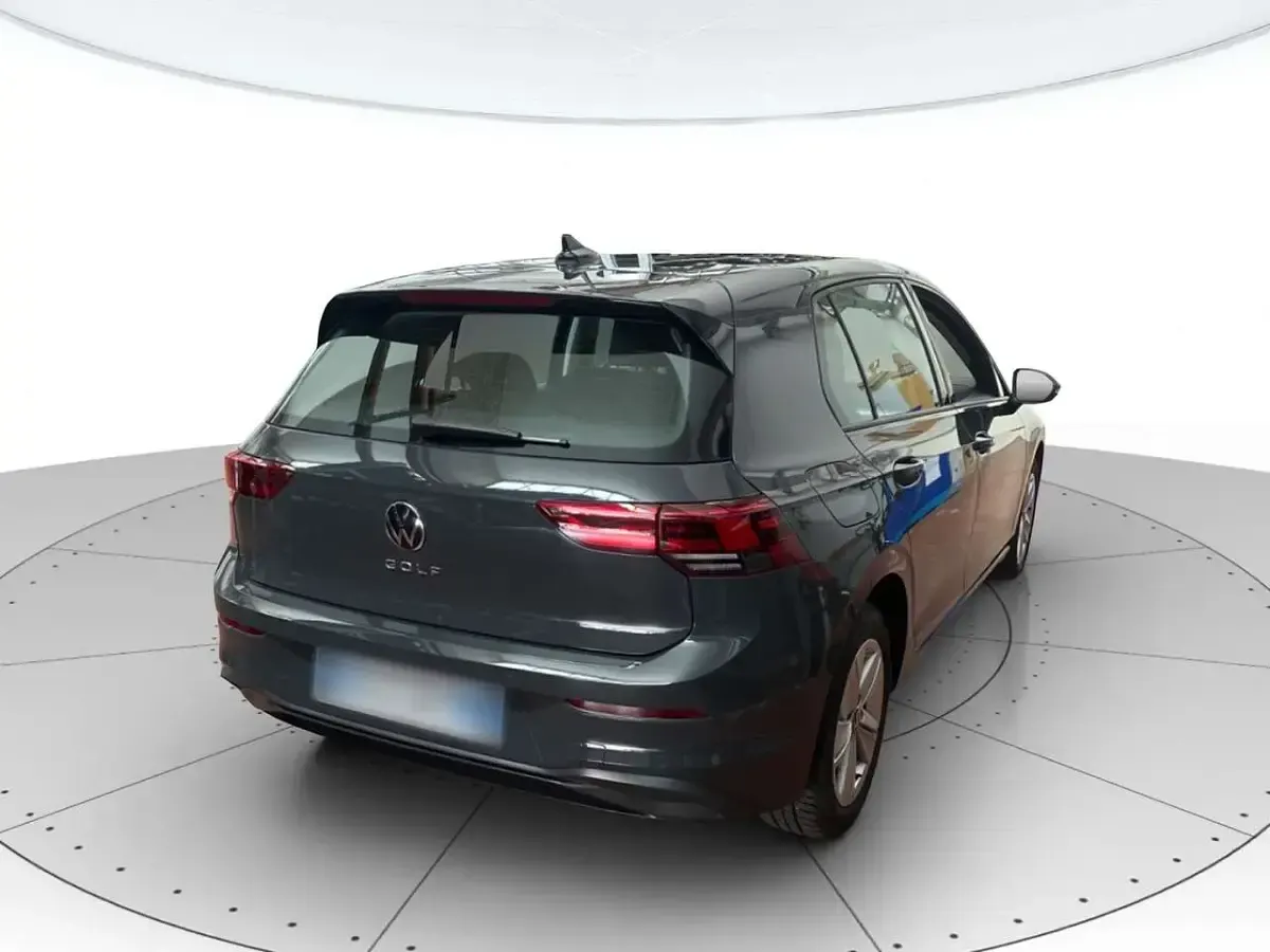 Usata VW Golf VIII Life 116 CV (85 kW) 2022 Antracite Berlina