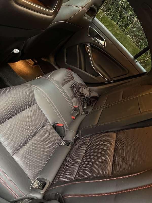 Usata Mercedes CLA200 Premium 136 CV (100 kW) 2013 Nero Berlina