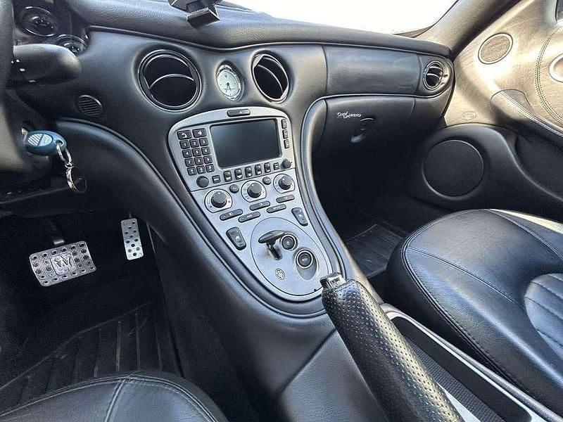 Begagnad Maserati Coupé 390 HK (286 kW) 2004 Grå Sportkupé