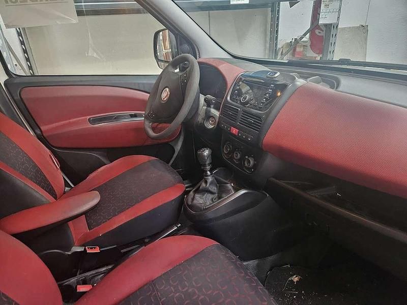 Usata Fiat Doblò 135 CV (99 kW) 2011 Bianco Monovolume