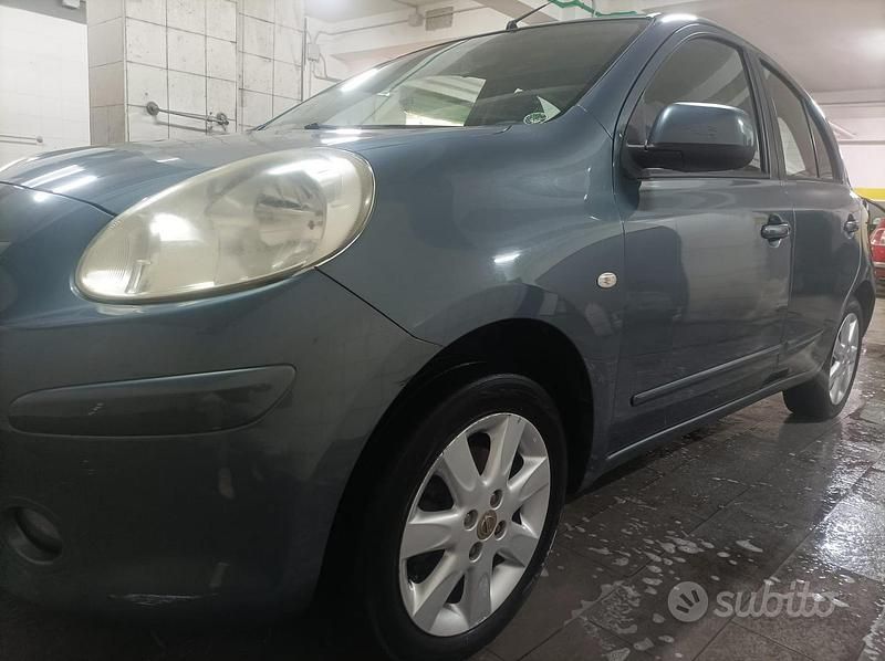 Usata Nissan Micra 80 CV (58 kW) 2011 Grigio Utilitaria