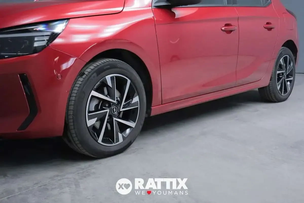 Usata Opel Corsa 101 CV (74 kW) 2025 Kardio red Utilitaria