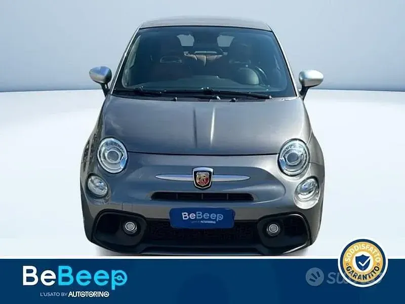 Usata Abarth 595C Turismo 165 CV (121 kW) 2020 Grigio metallizzato Cabrio