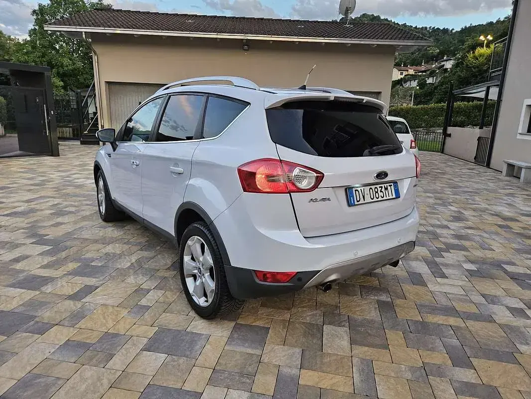 Usata Ford Kuga Titanium 136 CV (100 kW) 2009 SUV