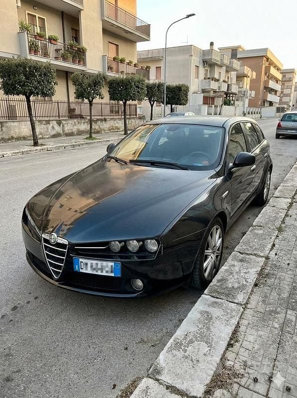 Usata Alfa Romeo 159 Progression 170 CV (125 kW) 2009 Nero Station wagon
