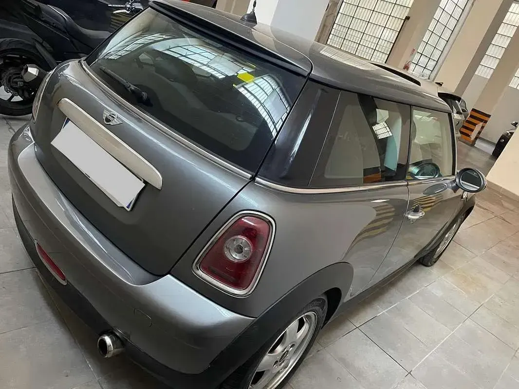 Usata Mini ONE 75 CV (55 kW) 2010 Utilitaria