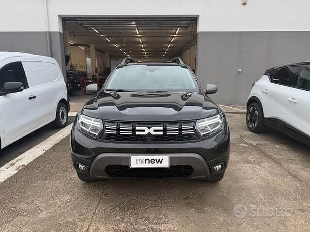 Usata Dacia Duster Journey 101 CV (74 kW) 2023 Nero Station wagon