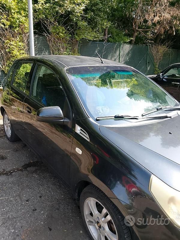 Usata Chevrolet Aveo 86 CV (63 kW) 2010 Nero Utilitaria