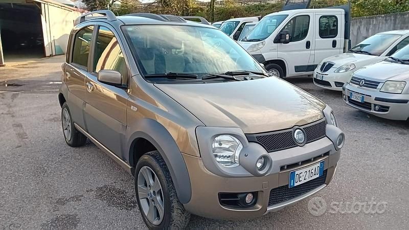 Usata Fiat Panda Cross 69 CV (50 kW) 2007 Marrone Utilitaria