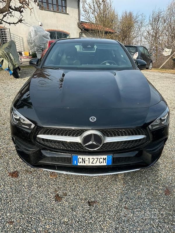 Usata Mercedes CLA220 Premium 2023 Nero Berlina