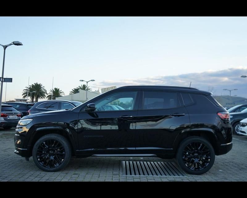 Usata Jeep Compass 131 CV (96 kW) 2024 Nero metallizzato SUV