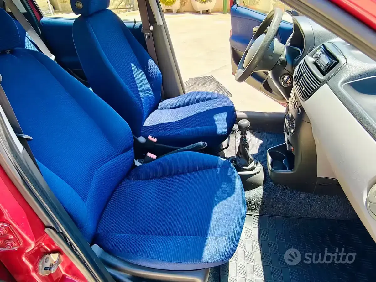 Usata Fiat Punto 60 CV (44 kW) 2000 Rosso Utilitaria
