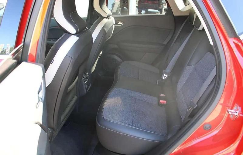 Usata Renault Captur Intens 101 CV (74 kW) 2020 Rosso SUV