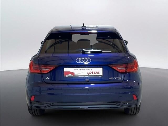 Usata Audi A1 Sportback Admired 95 CV (69 kW) 2024 Blu navarra metallizzato Utilitaria
