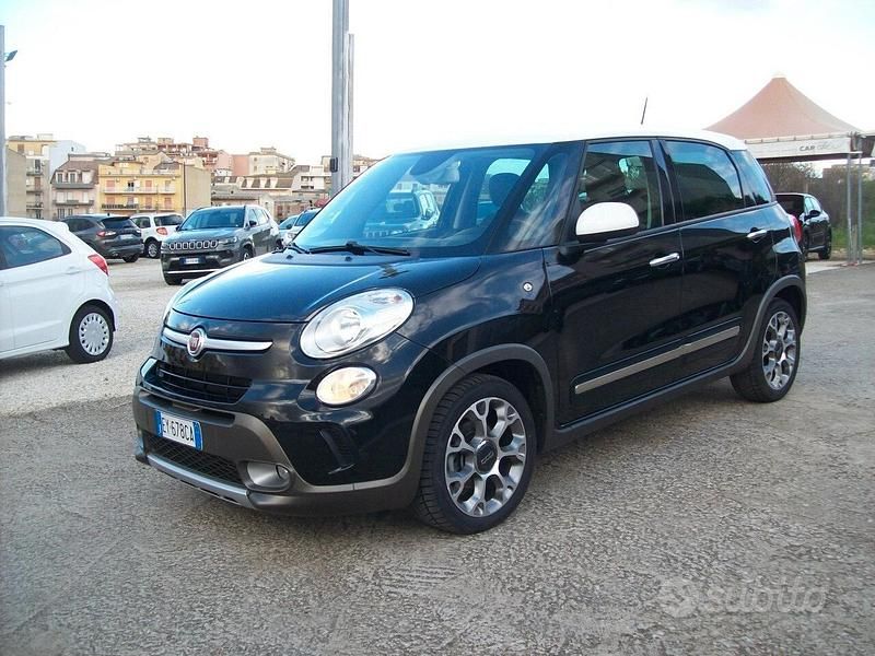 Usata Fiat 500L Trekking 104 CV (76 kW) 2015 Nero Monovolume
