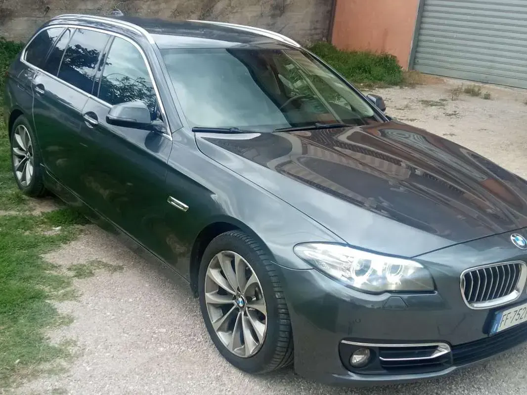 Usata BMW 520 Luxury Line 190 CV (139 kW) 2016 Station wagon