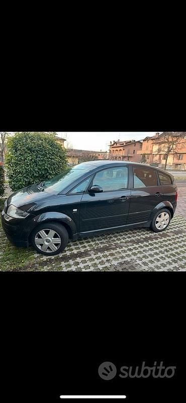 Usata 2005 Audi A2 Due volumi | 3900 € (Cara) - Immagine 1/4