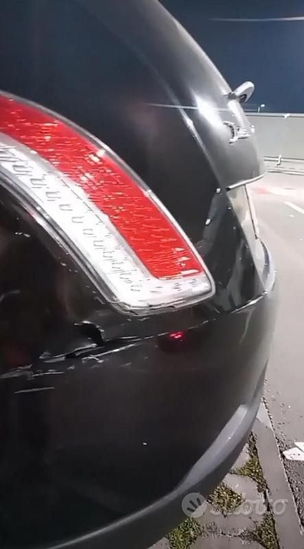 Usata Lancia Delta 120 CV (88 kW) 2010 Nero Utilitaria