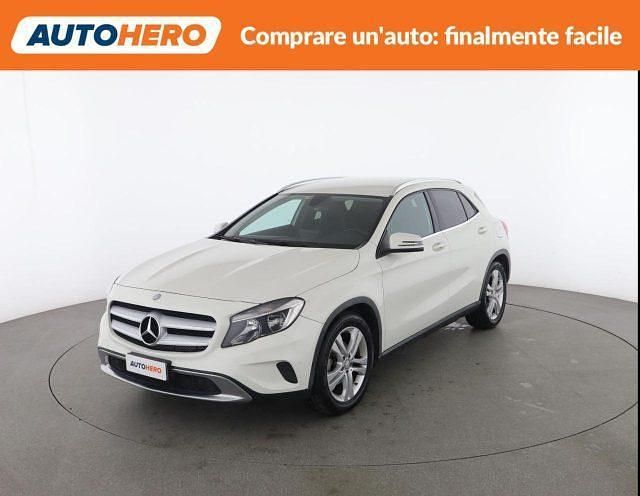 Usata Mercedes GLA180 109 CV (80 kW) 2016 Bianco SUV