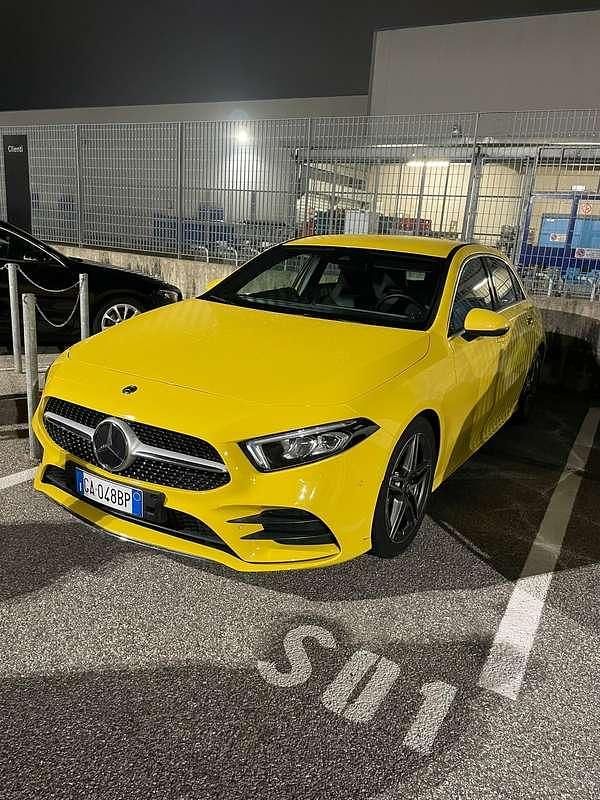 Usata Mercedes 180 Premium 116 CV (85 kW) 2020 Giallo Berlina